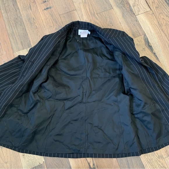 Jacqueline Ferrar Blazer Size 8 Pinstripe Black White Classic Fit - Picture 8 of 13